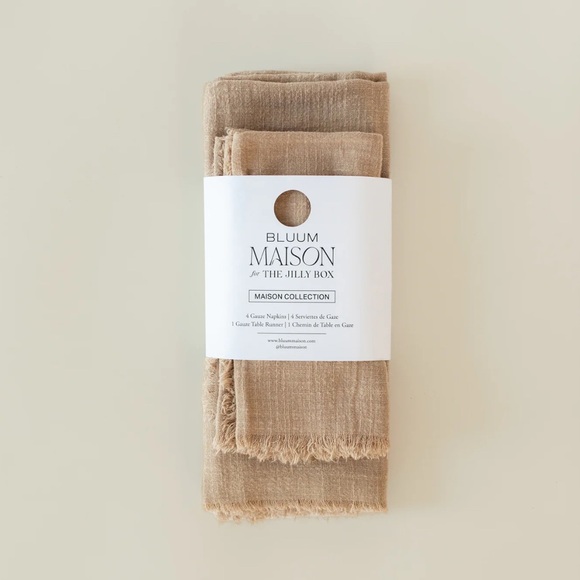 Bluum Maison x Jilly Box: 4pk Gauze Napkins & 1 Table runner - Picture 2 of 4